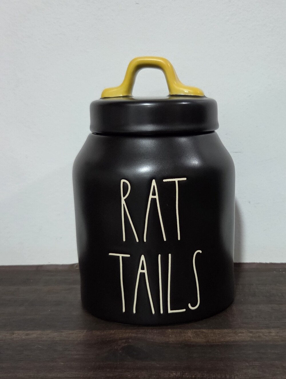 Rae Dunn Rat Tails Canister
